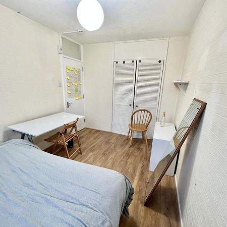 Elgin House, Poplar, London E14 Hotell Exteriör bild